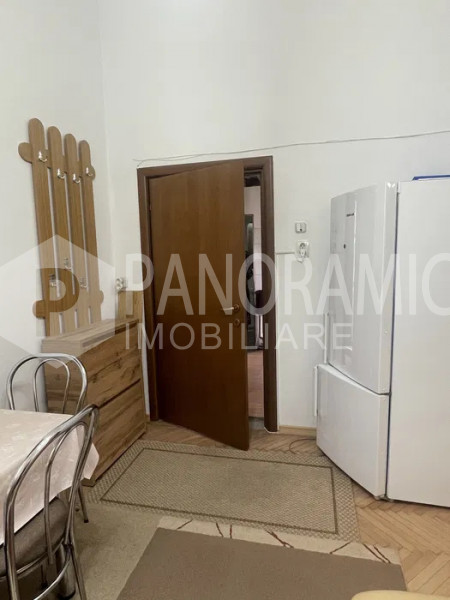 Apartament cu 2 camere - Zona centrală/ 21 Decembrie 1989