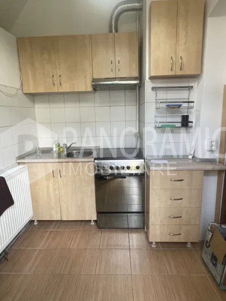 Apartament cu 2 camere - Zona centrală/ 21 Decembrie 1989
