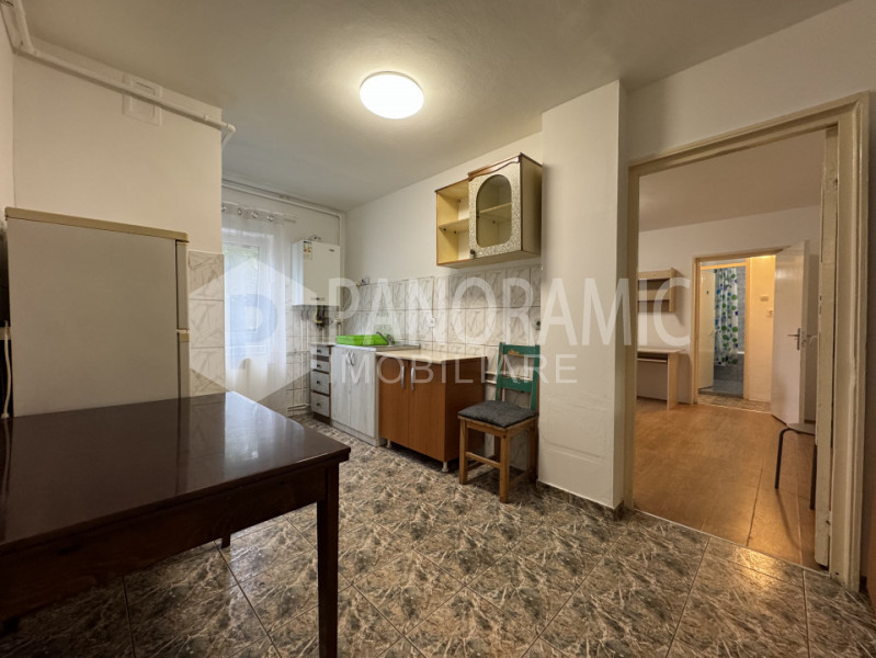 Apartament cu 3 camere semidecomandate - Grigorescu