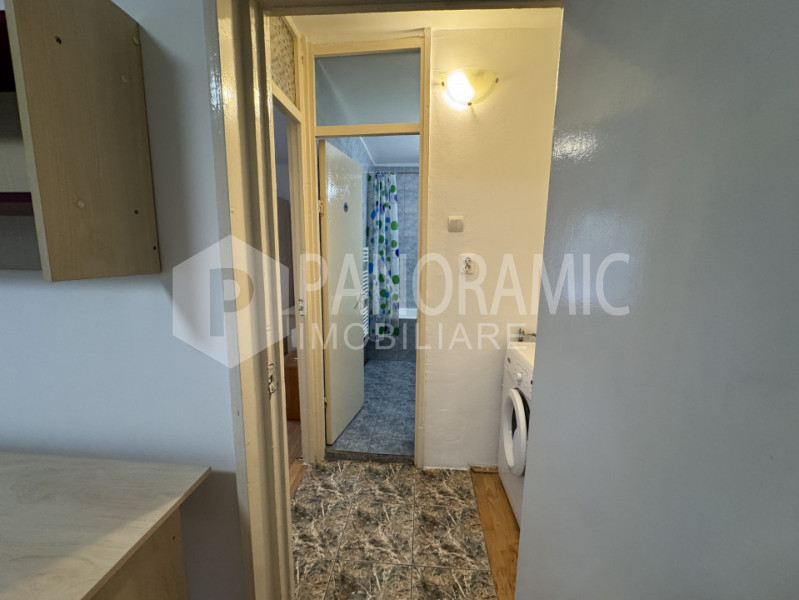 Apartament cu 3 camere semidecomandate - Grigorescu
