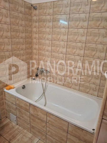 Garsoniera decomandata Marasti zona Clujana