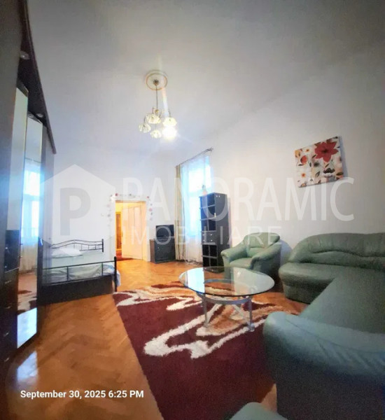 Apartament cu 3 camere -Centru