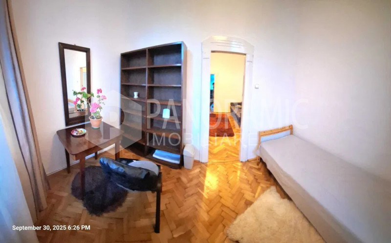 Apartament cu 3 camere -Centru