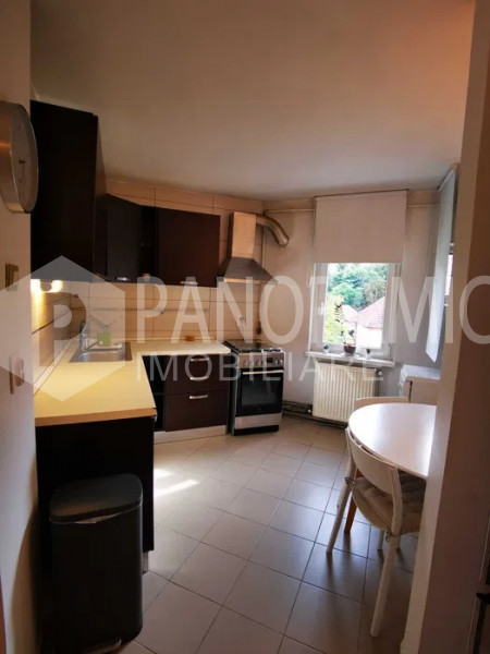 Apartament cu 2 camere -Zorilor în apropiere de UMF