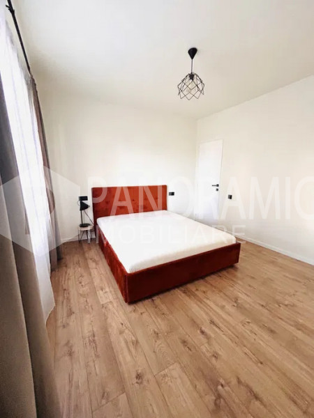 Apartament cu 3 camere -Centru