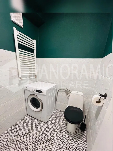 Apartament cu 3 camere -Centru
