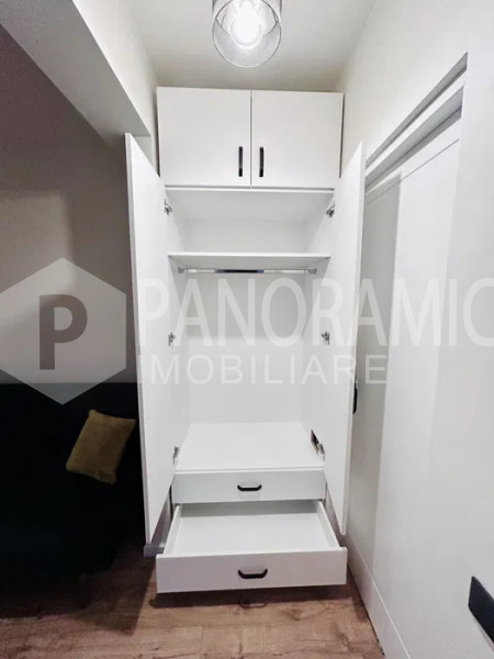 Apartament cu 3 camere -Centru
