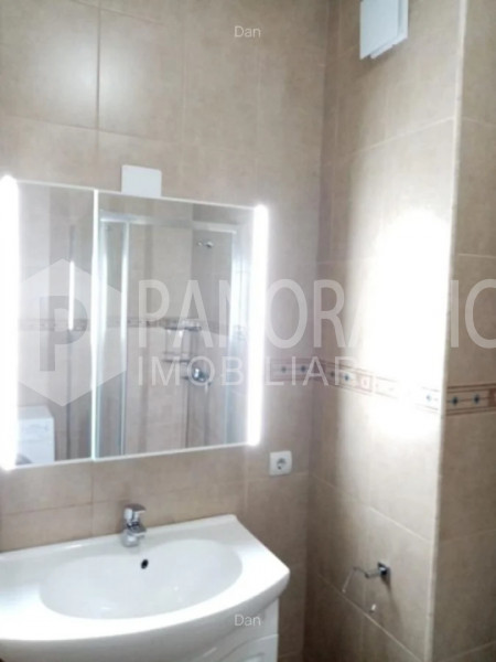 Apartament 2 camere semidecomandate, zona Iulius Mall