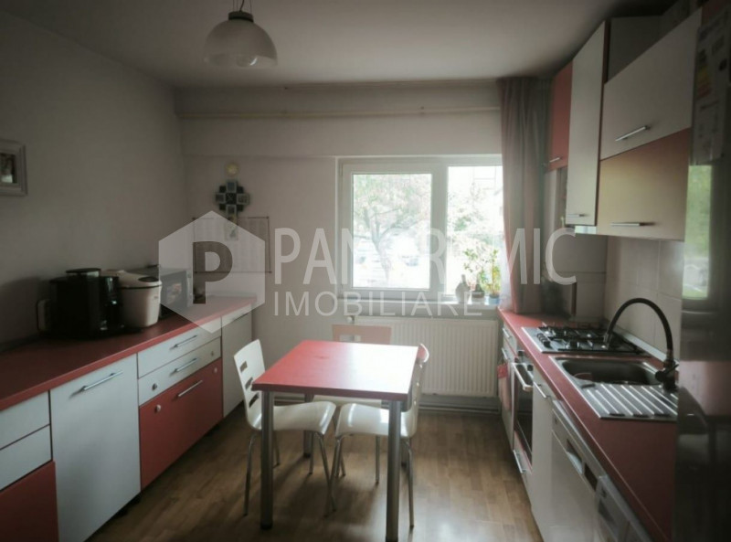 Apartament cu 3 camere decomandate - Grigorescu