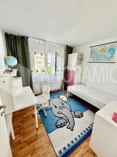 Apartament cu 3 camere semidecomandate - Mănăștur zona McDonald's