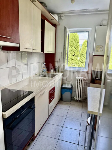 Apartament cu 3 camere semidecomandate - Mănăștur zona McDonald's