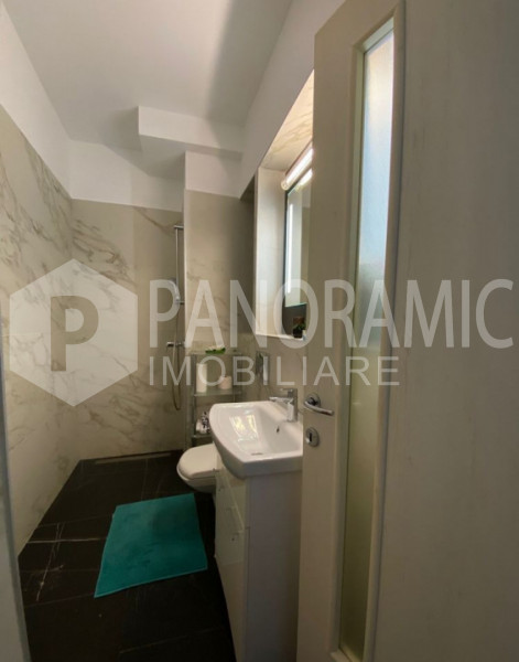 Apartament cu 2 camere decomandate - Centru