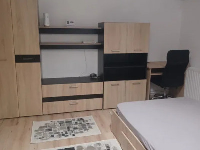 Studio- Victor Babeș