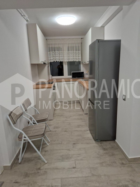 Apartament cu 3 camere - Gruia / Zona Centrală