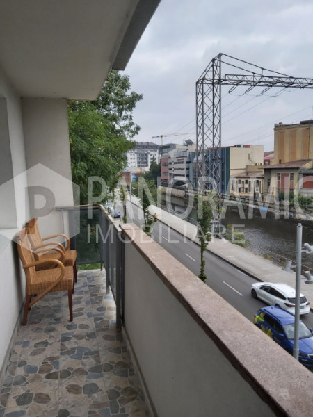 Apartament cu 3 camere - Gruia / Zona Centrală