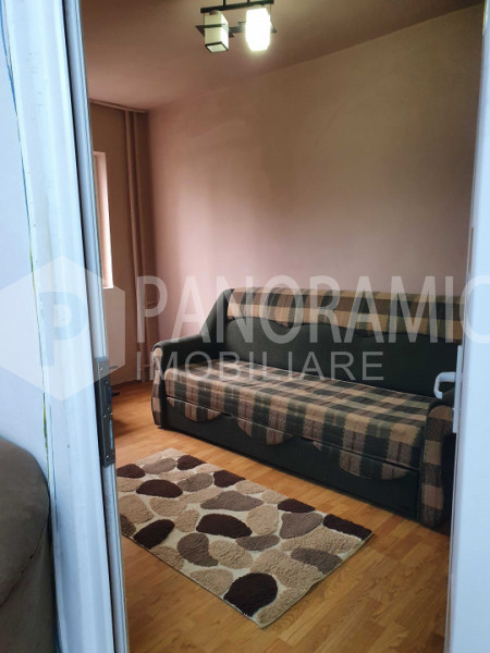 Apartament 3 dormitoare decomandate Manastur Mehedinti 