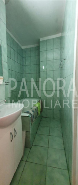 Apartament 3 dormitoare decomandate Manastur Mehedinti 