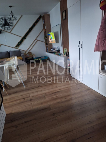 Apartament cu 3 camere - Gară