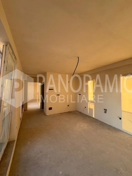 Apartament semifinisat cu 3 camere - Mărăști/Bulgaria