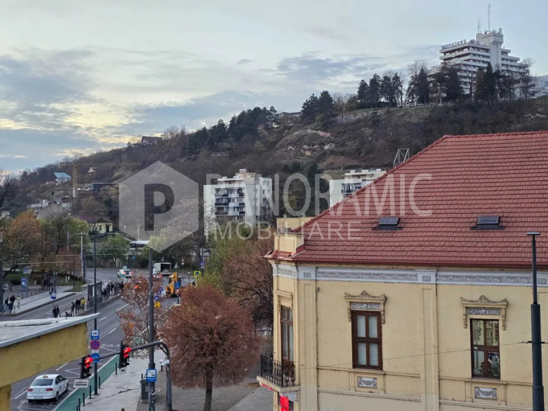 Apartament cu 2 camere - Ultracentral