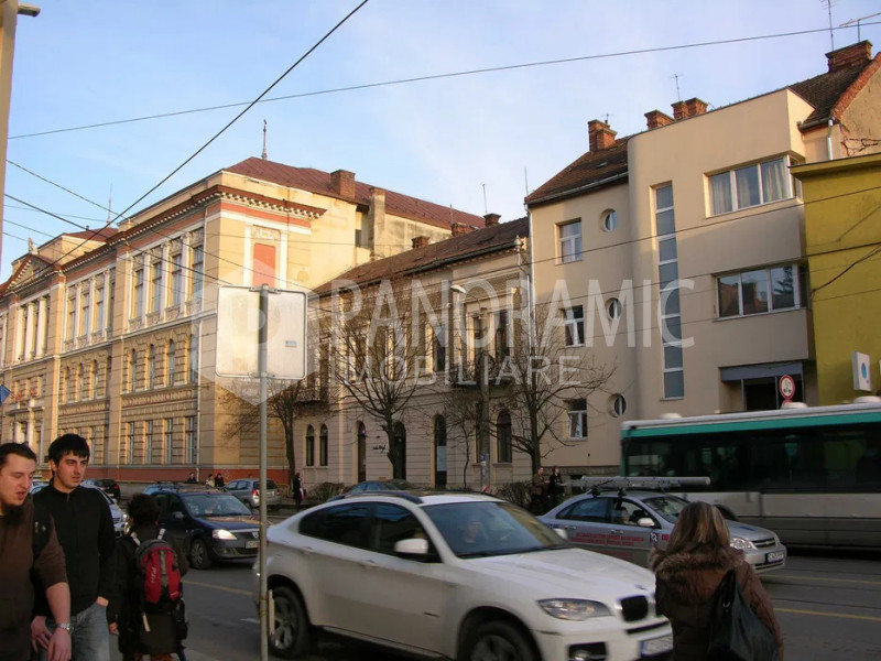 Apartament cu 2 camere - Ultracentral