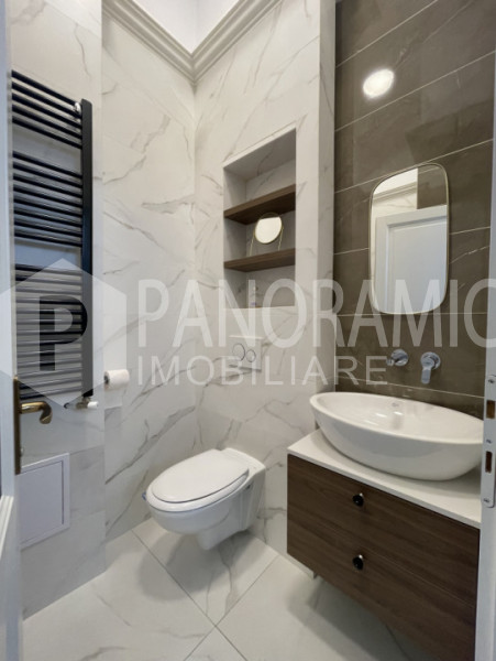 Apartament 4 camere - Ultracentral, Casa mică Banffy