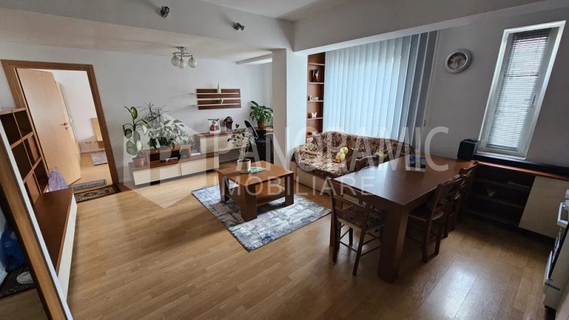 Apartament cu 2 camere semidecomandate - Mărăști 