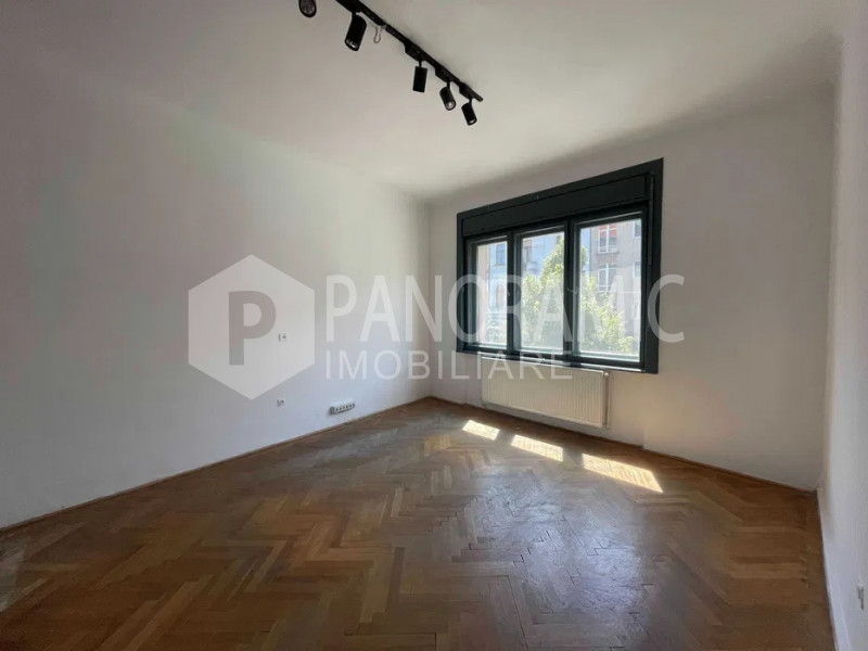 Apartament cu 4 camere - Ultracentral / Bulevardul Eroilor