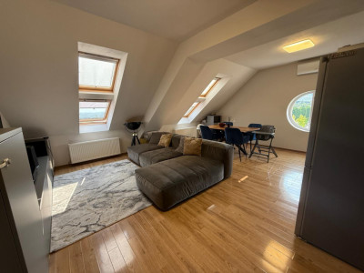 Apartament cu 3 camere - Bună Ziua