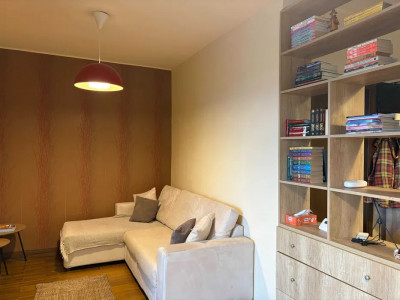 Apartament cu 2 camere - Semicentral