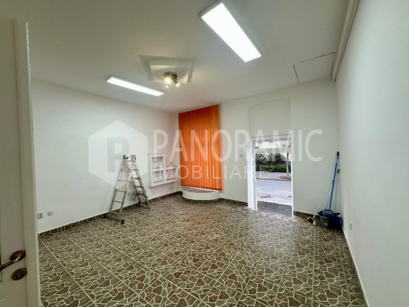 Casă / Spațiu, Zonă Semicentrala