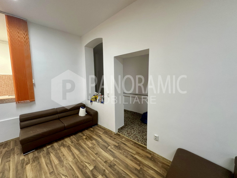 Casă / Spațiu, Zonă Semicentrala