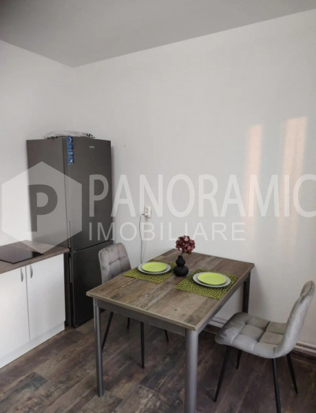APARTAMENT CU 3 CAMERE, BULEVARDUL 21 DECEMBRIE!