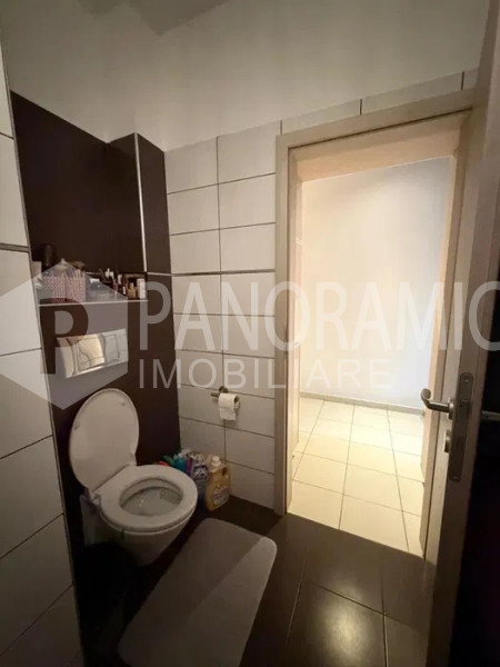 APARTAMENT CU 2 CAMERE, DAMBUL-ROTUND!