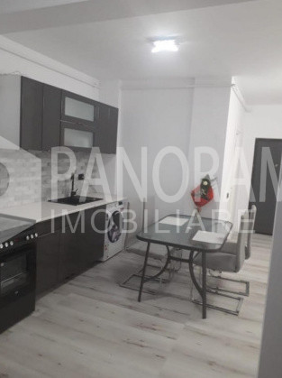 Apartament cu 3 camere, Zona Vivo - Metro