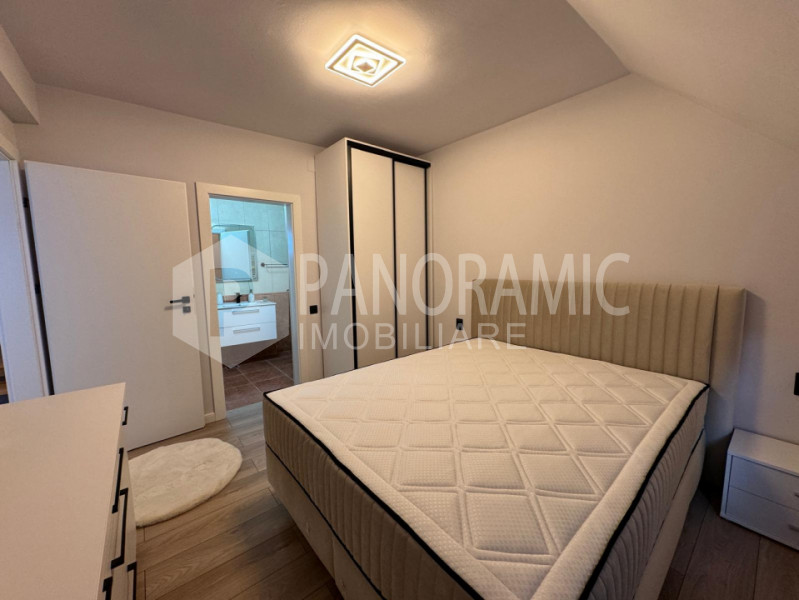Apartament cu 3 camere - CENTRU