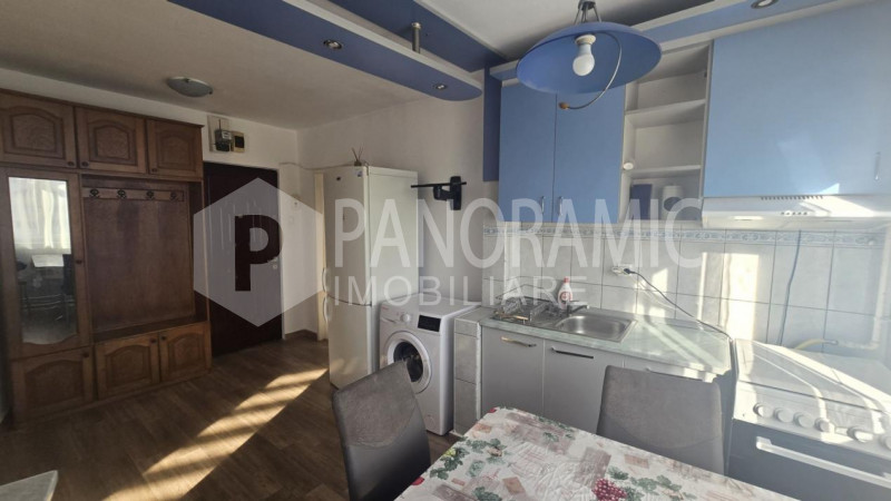 APARTAMENT CU 2 CAMERE, MĂNĂȘTUR