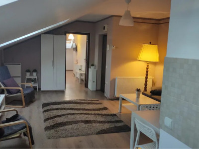 Apartament cu 2 camere semidecomandate - Floresti Florilor