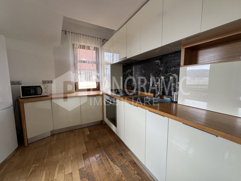 Apartament 4 camere - Baciu zona Regal