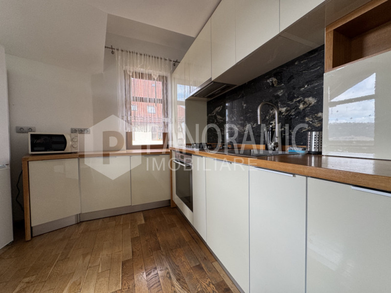 Apartament 4 camere - Baciu zona Regal