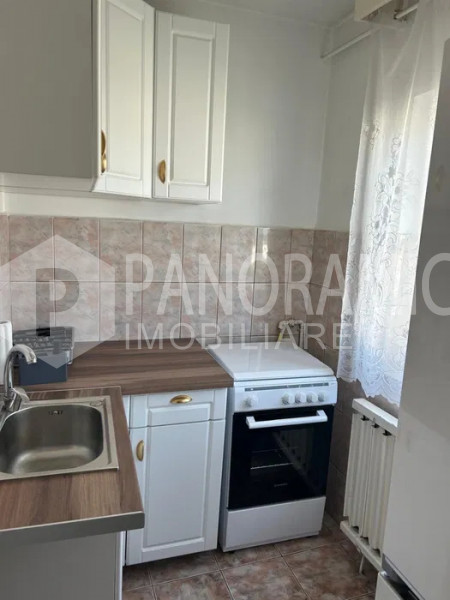 Garsonieră - Zorilor