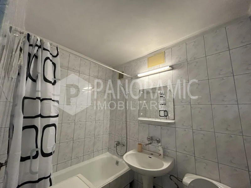 Garsonieră - Zorilor