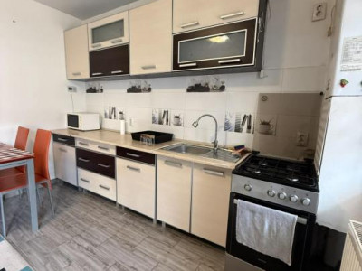 Apartament 2 camere semi decomandate Penny Apahida