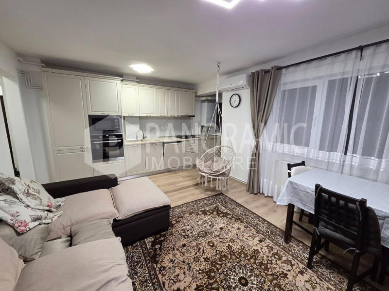 Apartament cu 3 camere -MĂNĂȘTUR