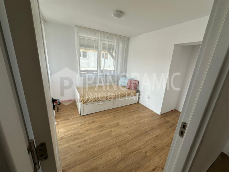 Casă de închiriat cu 5 camere-Baciu