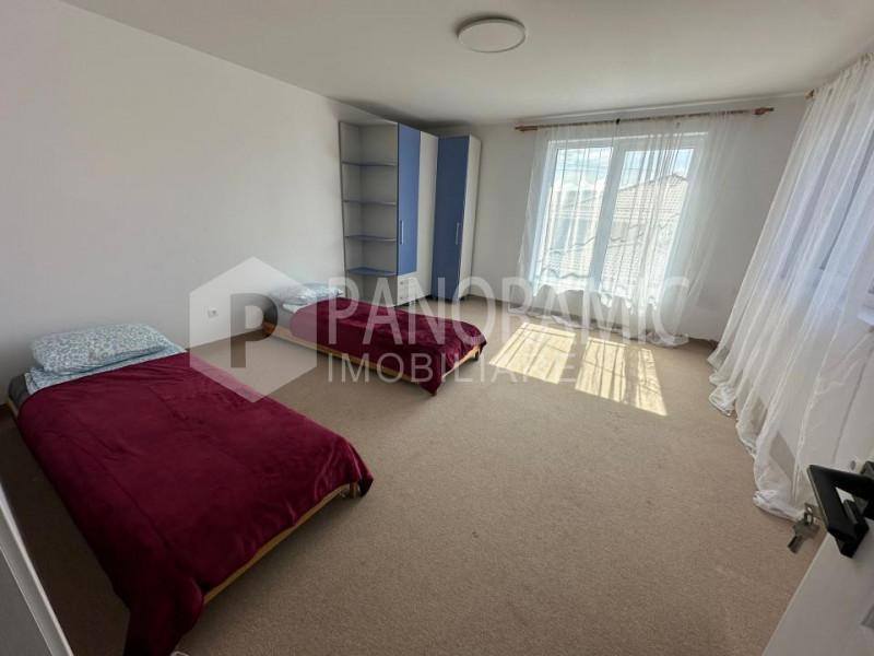 Casă de închiriat cu 5 camere-Baciu