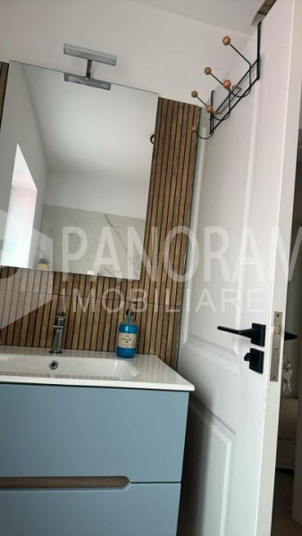 Casă de închiriat cu 5 camere-Baciu