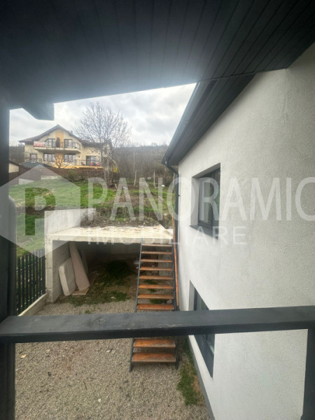 Casă de închiriat cu 5 camere-Baciu