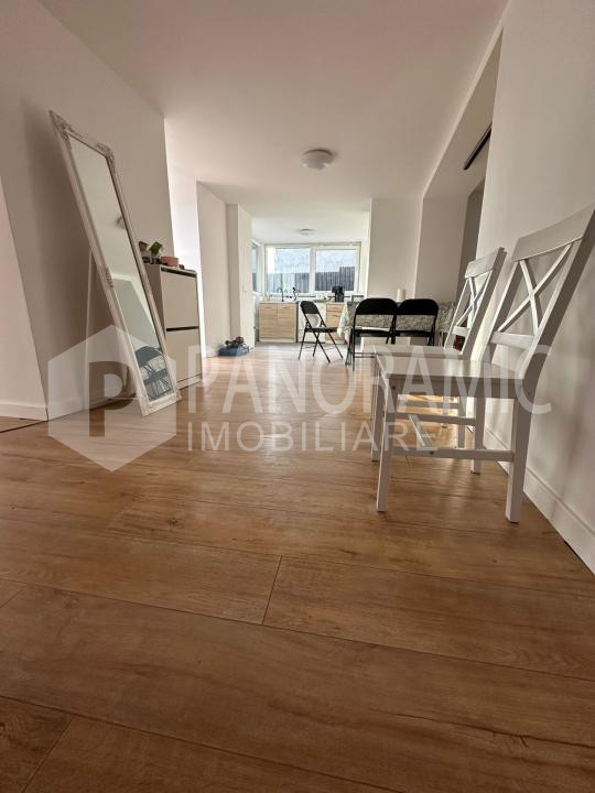 Casă de închiriat cu 5 camere-Baciu