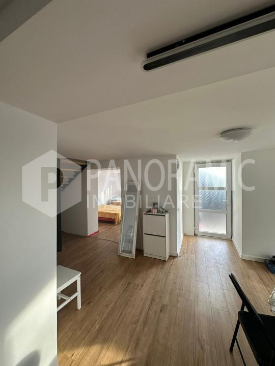 Casă de închiriat cu 5 camere-Baciu